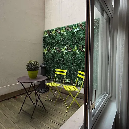Hotel Ibis Styles Paris Mairie De 3*